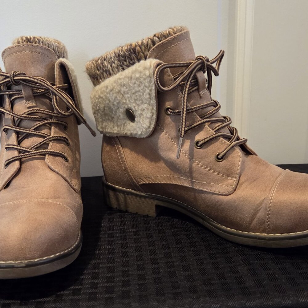 Cliffs Bootie - Picture 2 of 11